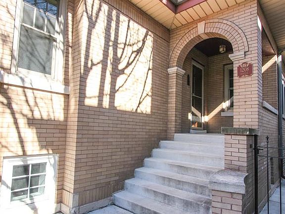 2nd image of 1208 Rossell Ave
