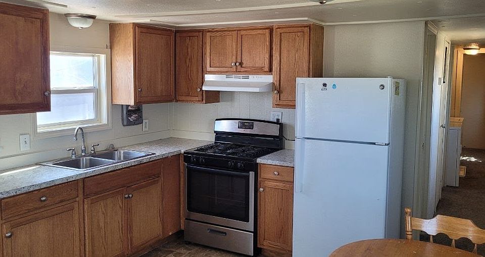 1st image of 1323 E Elgin St