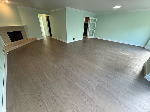 3rd image of 4010 Fulton St #3