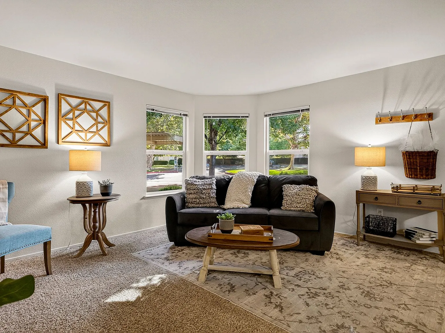 Mission Ranch Apartments — Photo 4