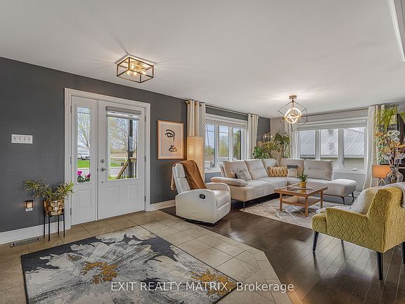 4th image of 4978 Du Parc Rd