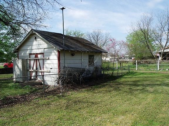 5th image of 508 S Washita St