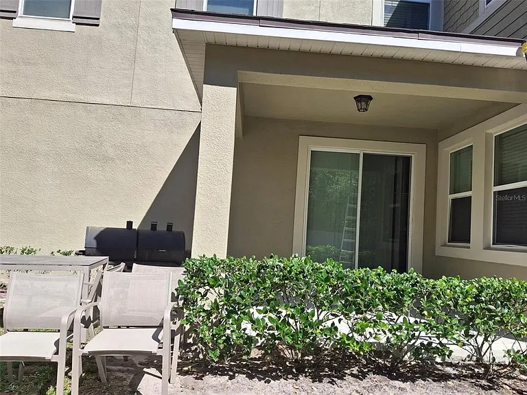 1710 Vista Meadows Dr — Photo 2