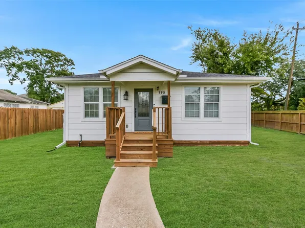 749 E 41st St, Houston, TX 77022