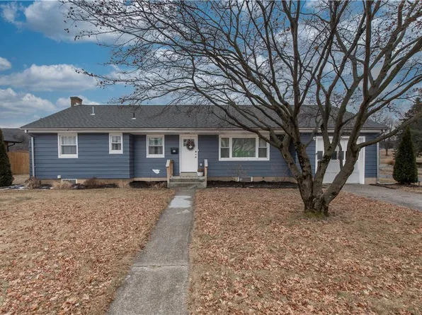 12 E Elm St, Emmaus, PA 18049