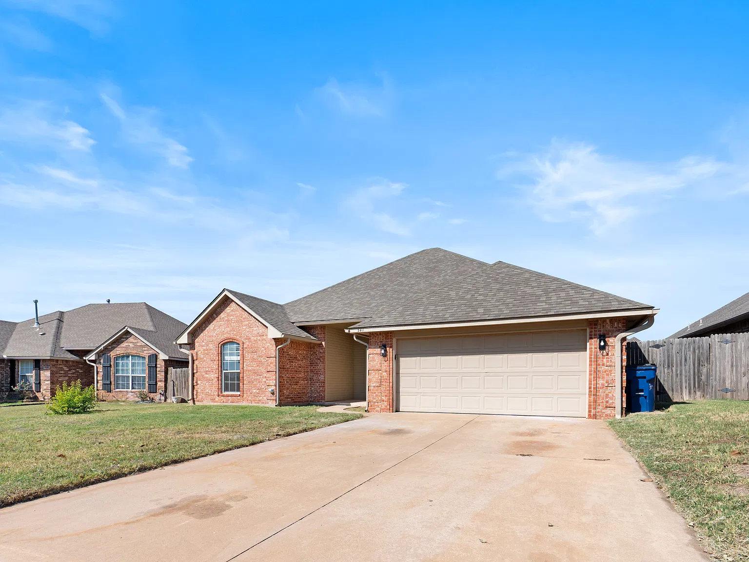 3 bed, 1783 sqft, $1,975 — Photo 1