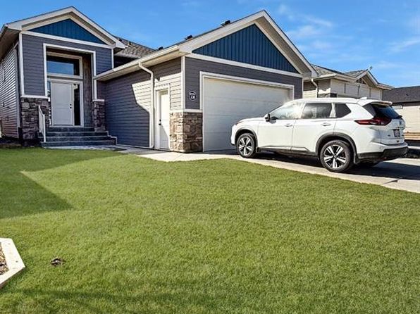 308 N Greenwood Pl, Coalhurst, AB T0L 0V2