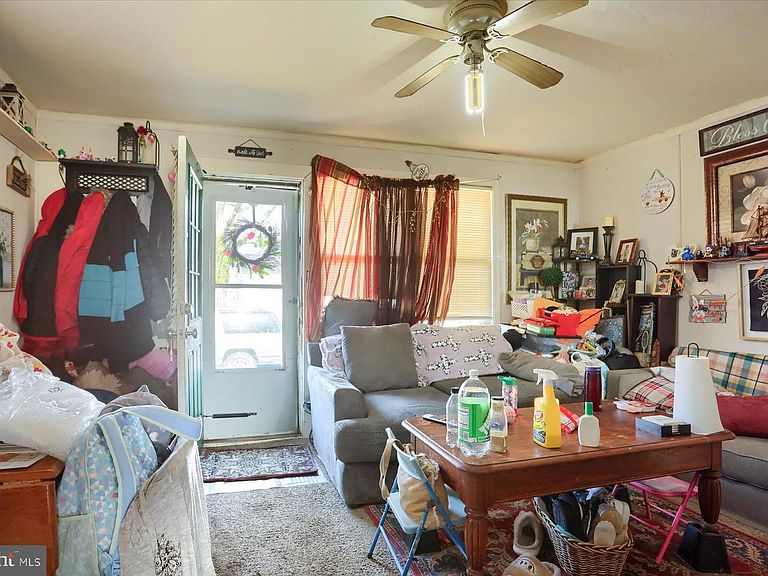 Listing photo 5