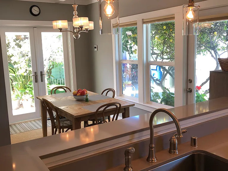 1180 Wanda Ave — Photo 4