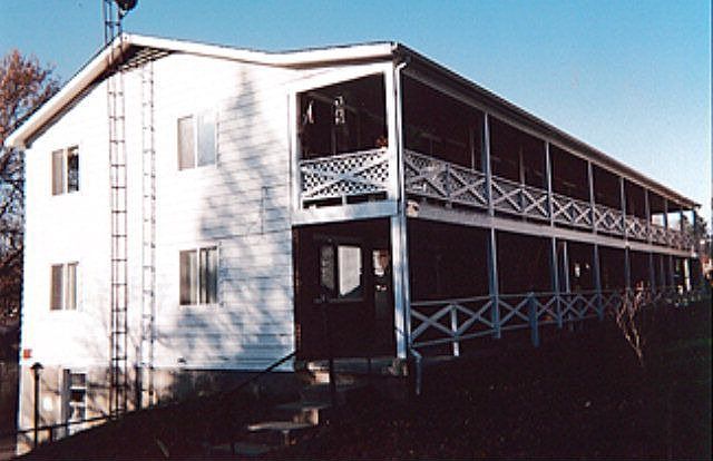 1st image of 275 Poplar St