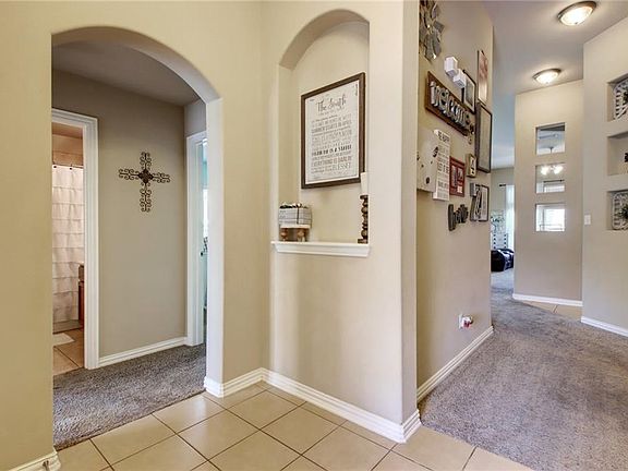 5th image of 1118 Blewett Dr