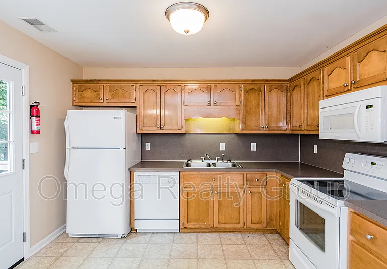 2587 Evergreen Rd — Photo 9