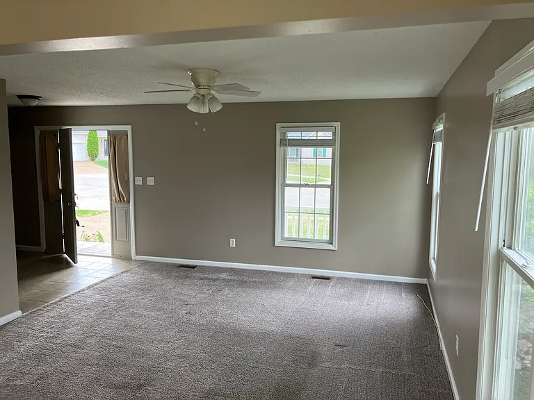 43 Poole Ct — Photo 4