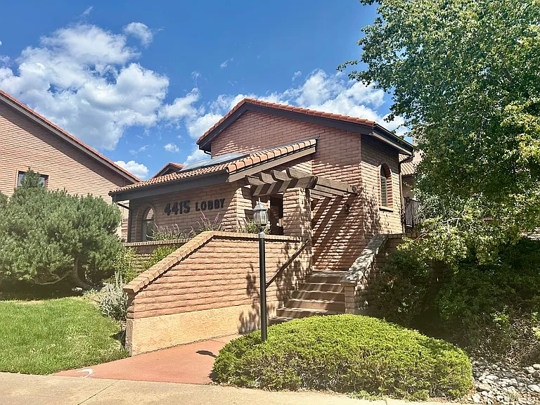 4415 Laguna Pl — Photo 43