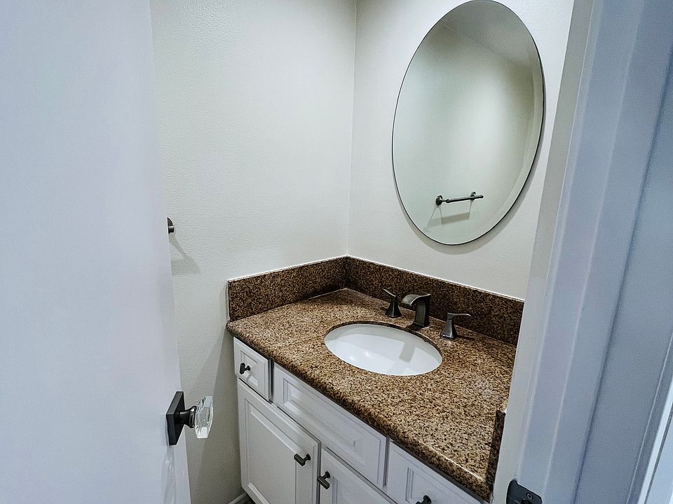 1/2 Bathroom Downstairs