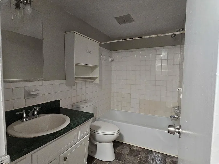 726 Townside Rd SW #12 — Photo 13