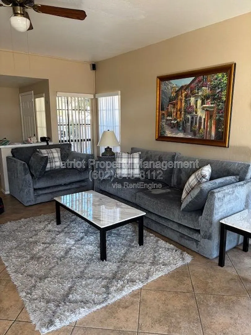3 bed, 2.5 bath, 1489 sqft, $3,000 — Photo 3