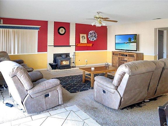 5th image of 14380 La Crescenta Ave