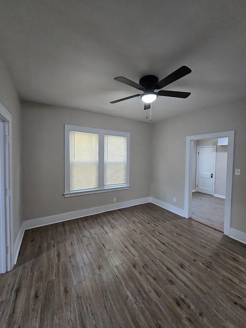 Building Photo - 9354 Bessemore St