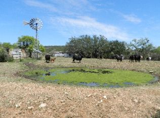 2 W Cherokee St, San Saba, TX 76877