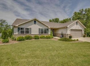 8420 Braun Rd, Racine, WI 53403