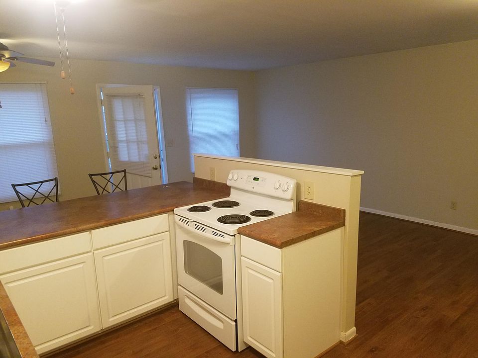 1st image of 203 Orth Dr