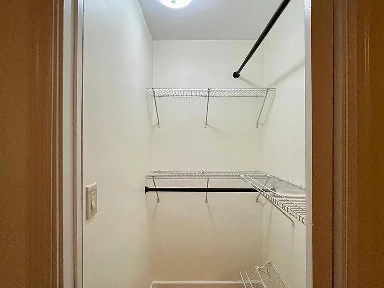 348 Gregory Rd — Photo 15
