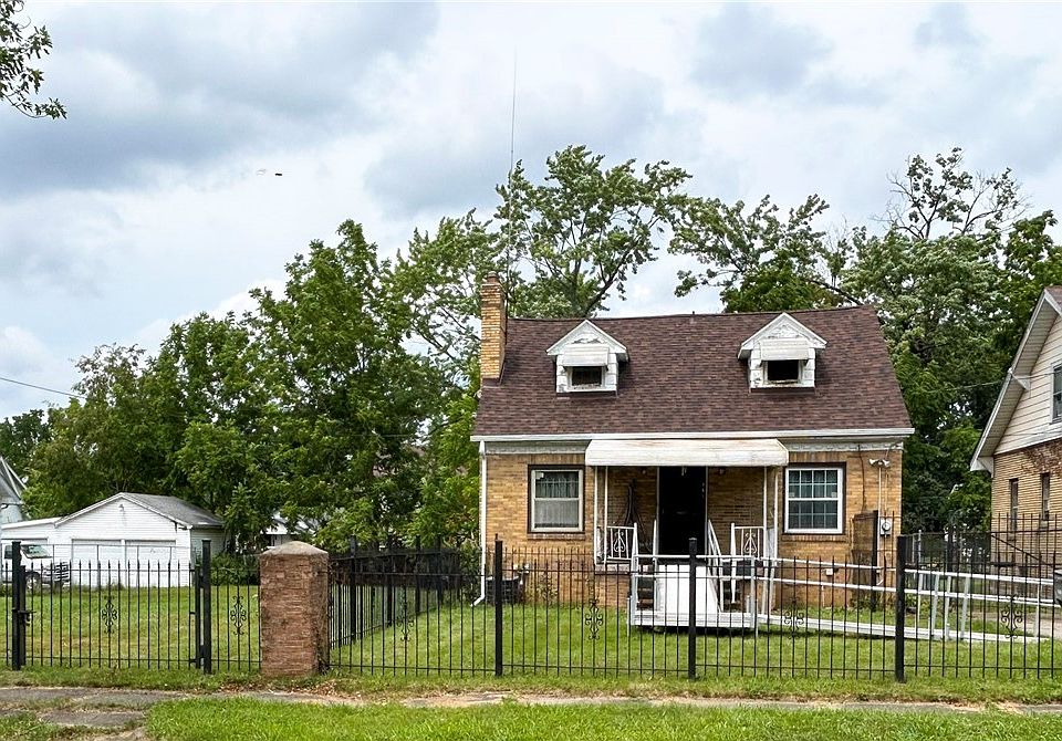 1st image of 462 Ferndale Ave