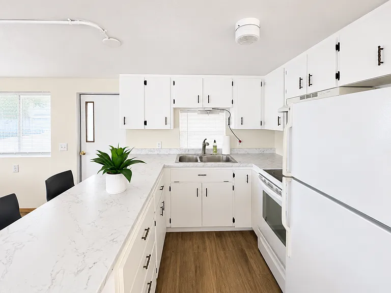 7425 Image Ln — Photo 5