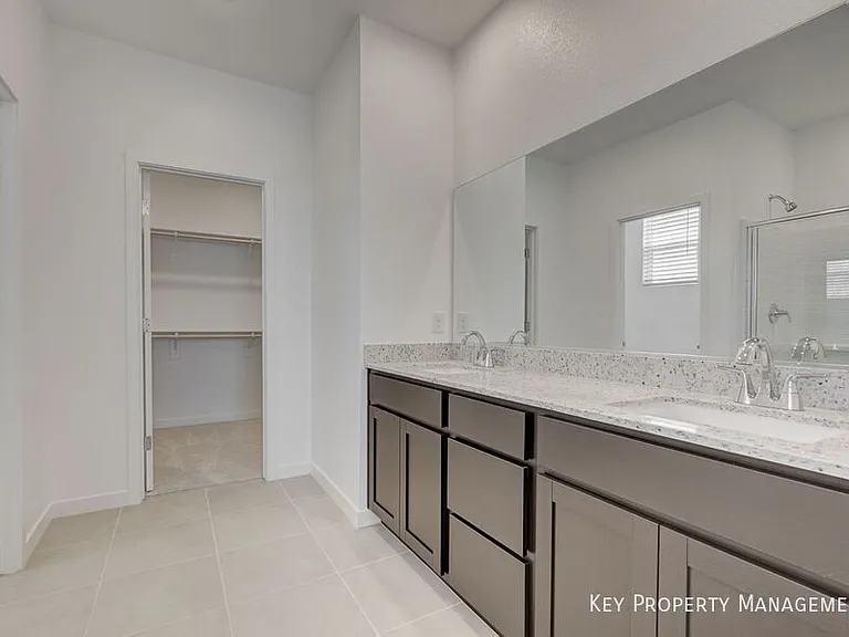239 Freeport View Pl — Photo 9