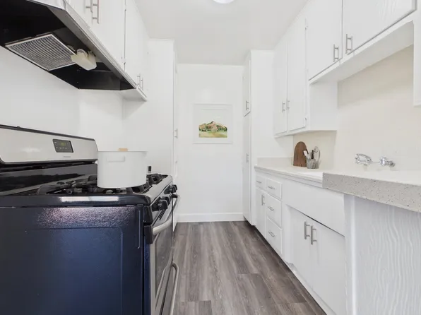 Hazeltine Apartments, 4452-60 Hazeltine Ave #4460-24, Sherman Oaks, CA 91423