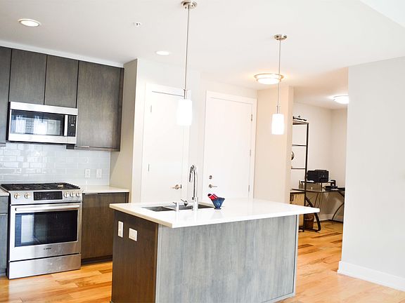 4th image of 400 Hunt St Unit 506