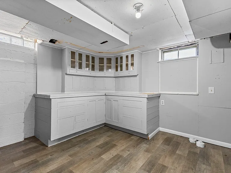 21328 Audette St — Photo 38