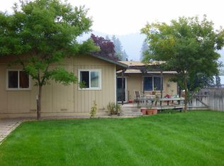 12070 Oak Mill Dr, Fort Jones, CA 96032