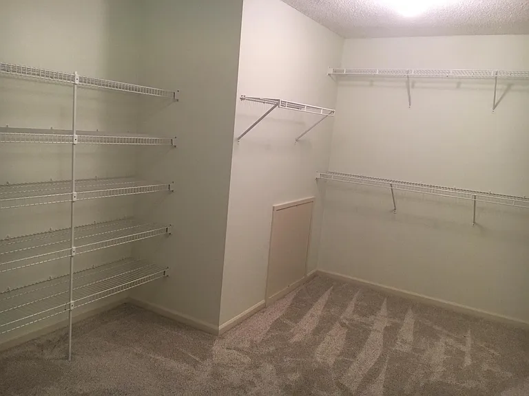 Main bed room closet