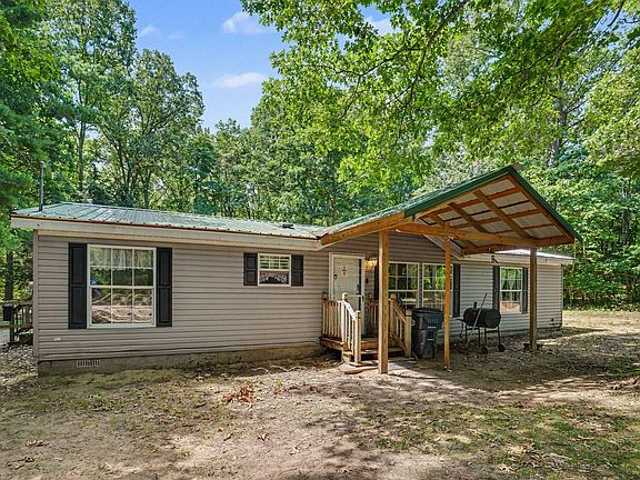 3rd image of 49163 County Road 388