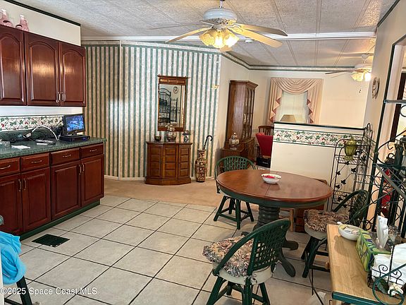 5th image of 2580 Highway A1a #3A