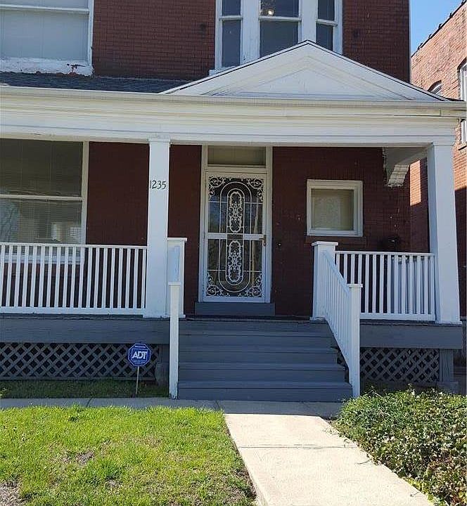 1st image of 1235 Clara Ave