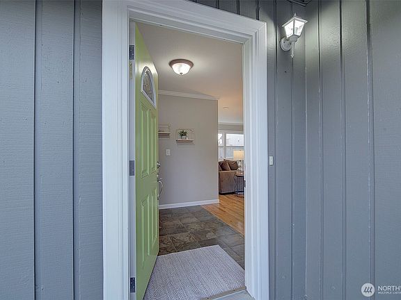 2nd image of 15023 Simonds Road NE