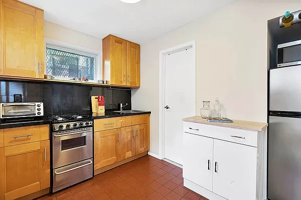 Rented by Compass | media 2