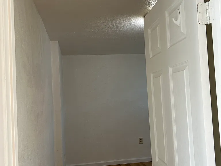 33141 Case St #C — Photo 10