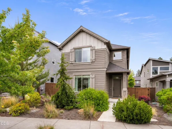 61066 SE Sydney Harbor Dr, Bend, OR 97702