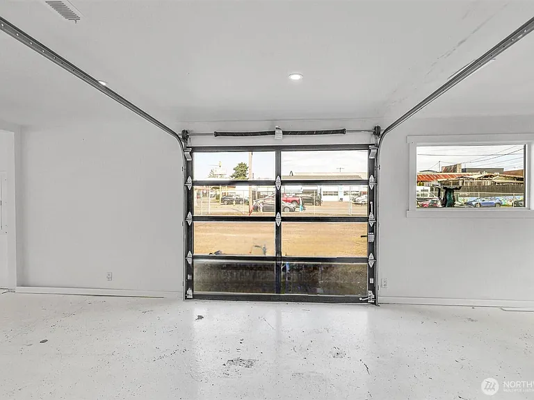 Overhead Garge Door