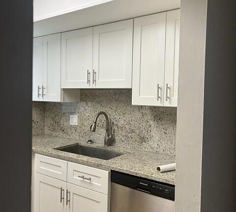 5th image of 500 NW 53rd St