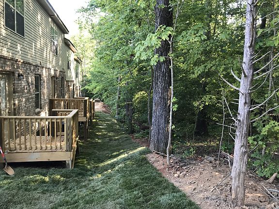 3rd image of 135 Country Ln #403