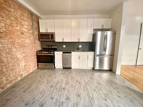 3rd image of 381 Hooper St #16