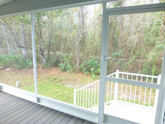 3rd image of 2061 Warwick Hills Dr