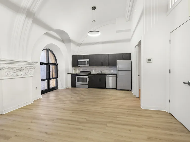 Sanctuary Lofts — Photo 38