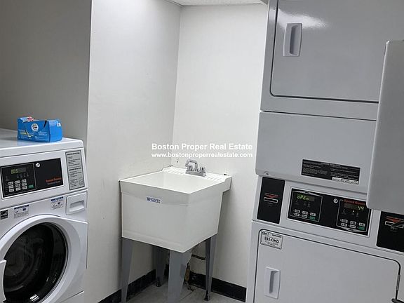 51 Queensberry St. Boston - Fenway Building Photo 2