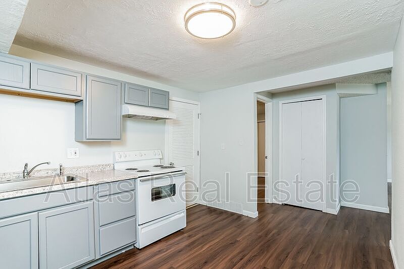 1st image of 1016 Magnolia St Unit B-1018